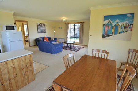 Bruny Island Accommodation Services - Omaroo Cottage - Accommodation Port Macquarie 1