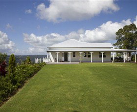 Montville Lake Terrace - Accommodation Port Macquarie 0