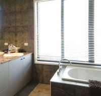 Coliban Springs - Accommodation Port Macquarie