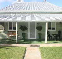 Unique Outback Cottages - Hebbard Cottage - Accommodation Port Macquarie