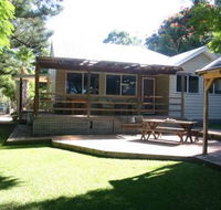 Pine Cottage - Accommodation Port Macquarie