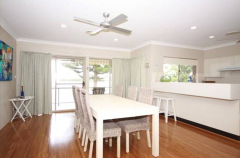 Sunset Boulevarde 12 - Accommodation Port Macquarie 3