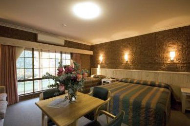 Howlong Country Golf Club & Motel - Accommodation Port Macquarie 2