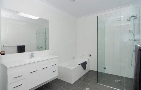 Baileys, Gerringong - Accommodation Port Macquarie 4