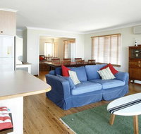 90 Oceans Edge - Accommodation Port Macquarie