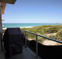 Beachfront Narrabeen - Accommodation Port Macquarie