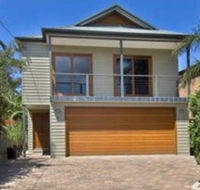 A Beach House Near Manly Two - Accommodation Port Macquarie