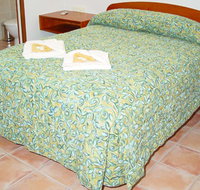 R  R  Woodgate Beach - Accommodation Port Macquarie