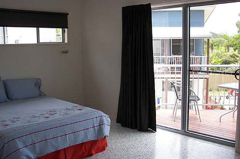 Emu's Beach Resort - Accommodation Port Macquarie 1