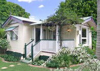 Flora Alba Cottage And Jacaranda On Pallas - Accommodation Port Macquarie 4
