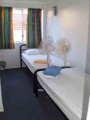 Gladstone Backpackers - Accommodation Port Macquarie 1