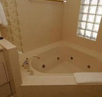 McNevins Warwick Motel and Gunyah Restaurant - Accommodation Port Macquarie