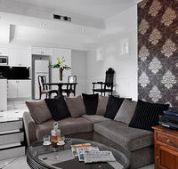 The Castle on Tamborine Spa Retreat - Accommodation Port Macquarie