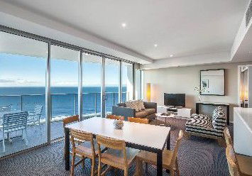 Hilton Surfers Paradise - Accommodation Port Macquarie 2