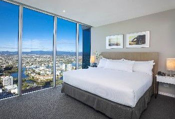 Hilton Surfers Paradise - Accommodation Port Macquarie 5