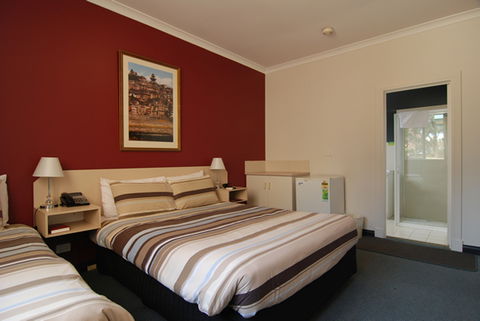 Hotel Dolma - Accommodation Port Macquarie 3