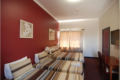 Hotel Dolma - Accommodation Port Macquarie 4