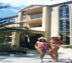 Gold Coast International Backpackers Resort - Accommodation Port Macquarie 0