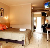 Discovery Cairns - Accommodation Port Macquarie