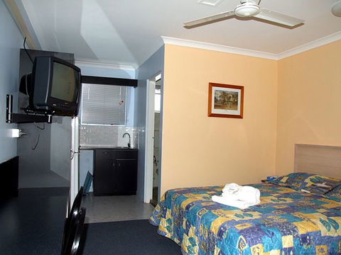 Hervey Bay Motel - Accommodation Port Macquarie 2