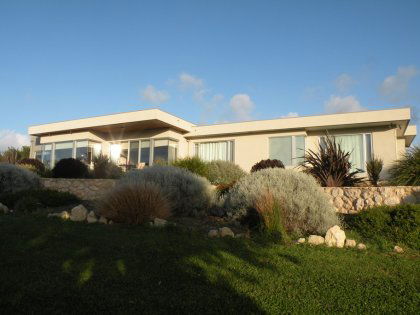 KI Blue - Accommodation Port Macquarie 0