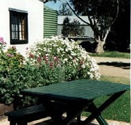 Dunalan Host Farm Cottage - Accommodation Port Macquarie