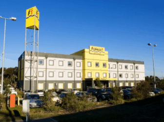 Formule1 Melbourne Airport - Accommodation Port Macquarie
