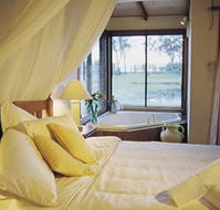 Lake Weyba Cottages - Accommodation Port Macquarie