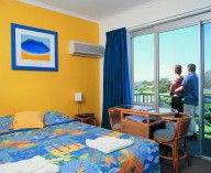 Ocean Side Hawks Nest - Accommodation Port Macquarie 1