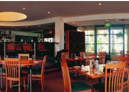 Ocean Side Hawks Nest - Accommodation Port Macquarie 3