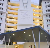 Waves Maroochy River - Accommodation Port Macquarie