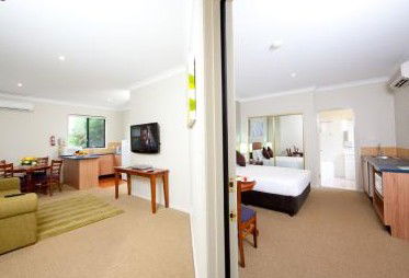 Pokolbin Hills Chateau Resort - Accommodation Port Macquarie 2
