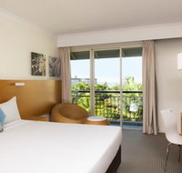 Novotel Cairns Oasis Resort - Accommodation Port Macquarie