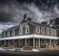 Inverleigh Hotel - Accommodation Port Macquarie