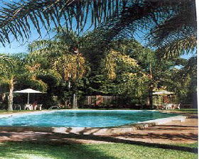 Flag Motor Lodge - Accommodation Port Macquarie 0