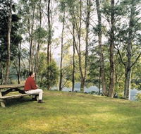Tullah Lakeside Chalet - Accommodation Port Macquarie