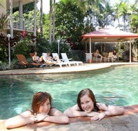Cairns Reef Apartments and Motels - Accommodation Port Macquarie