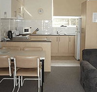 Glenelg Holiday Apartments-Corfu - Accommodation Port Macquarie