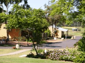 Helidon Natural Springs Spa Resort Motel - Accommodation Port Macquarie