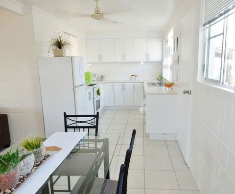 Lucinda Holiday Rentals  - Accommodation Port Macquarie 1