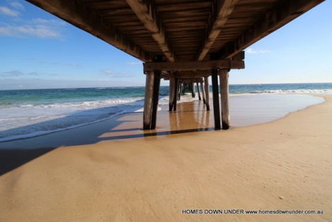 Homes Down Under - Accommodation Port Macquarie 5