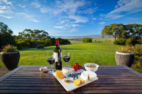 Coastal View Cabins - Accommodation Port Macquarie 4