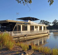 Houseboat Heaven - Accommodation Port Macquarie