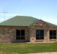 Juno Court Holiday Retreat - Accommodation Port Macquarie