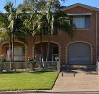 Tomakin Beach House - Accommodation Port Macquarie