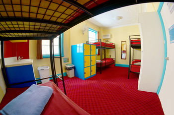 Jolly Swagman Backpackers - Accommodation Port Macquarie 1