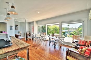 Dolphin Sands - Accommodation Port Macquarie 13