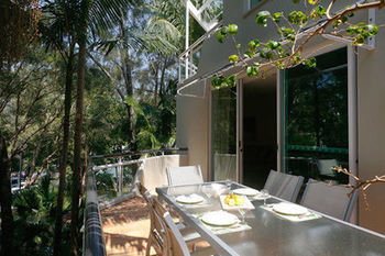 The Emerald Resort Noosa - Accommodation Port Macquarie 0