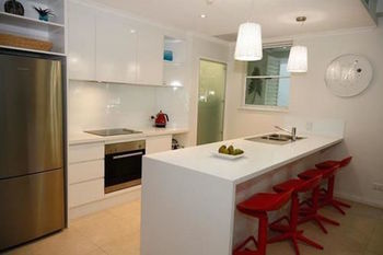 The Emerald Resort Noosa - Accommodation Port Macquarie 12
