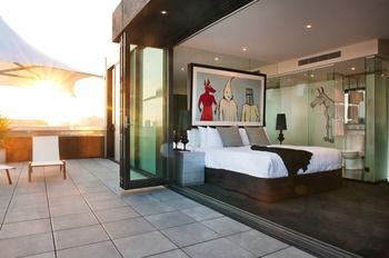 Art Series - The Cullen - Accommodation Port Macquarie 6